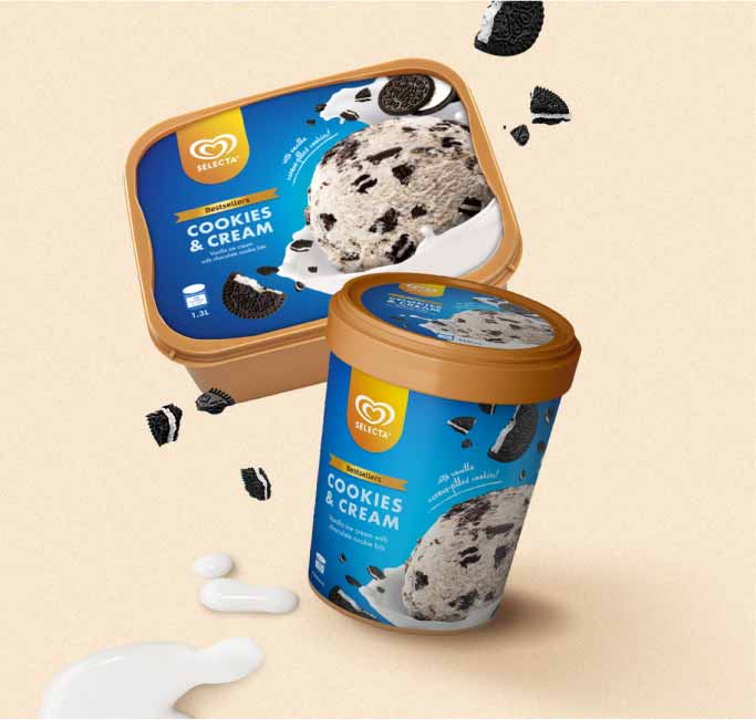 Package design of the Selecta tub and cup for the cookies & cream flavor.